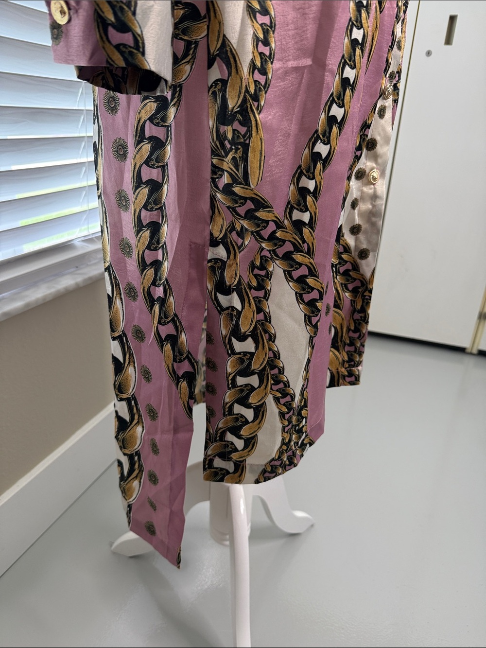 Pink Chain-Print Button Front Dress - Picture 5 of 6